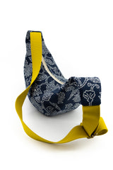 sac "moon bag" - indigo floral - tissu traditionnel japonais