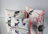 Trousses S,M,L - série " white Koi " - Tissu japonais