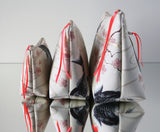Trousses S,M,L - série " white Koi " - Tissu japonais